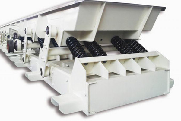 連桿振動(dòng)輸送機(jī)（完全平衡式連桿振動(dòng)輸送機(jī)、彈性連桿式振動(dòng)輸送機(jī)）的優(yōu)勢(shì)特征